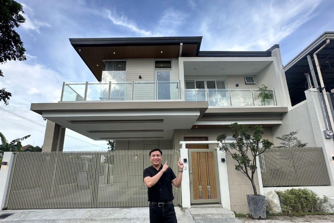 4 Bedroom House for Sale in Pulung Maragul, Angeles, Pampanga