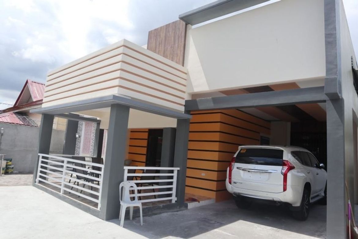 4 Bedroom House for Sale in Pulung Maragul, Angeles, Pampanga