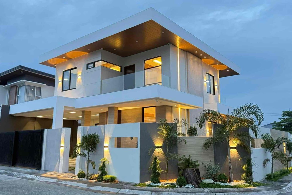 4 Bedroom House for Sale in Pulung Maragul, Angeles, Pampanga