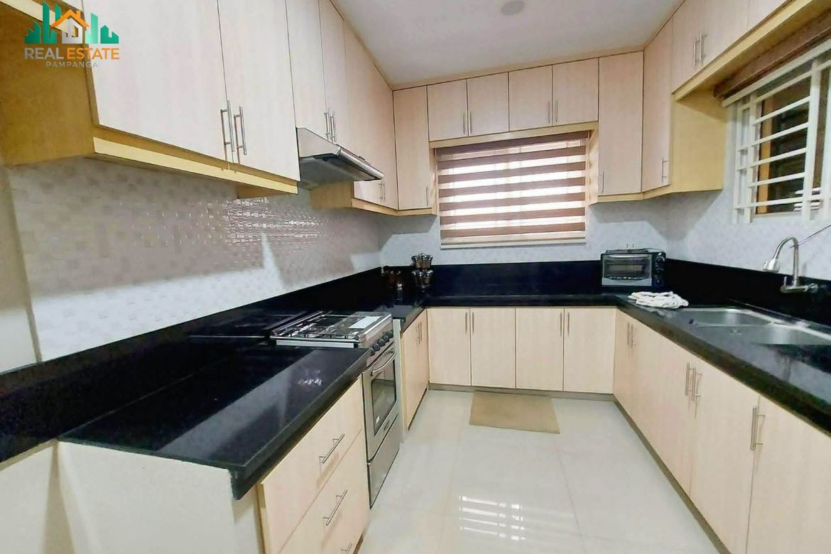 4 Bedroom House for Sale in Pulungbulu, Angeles, Pampanga – photo 5
