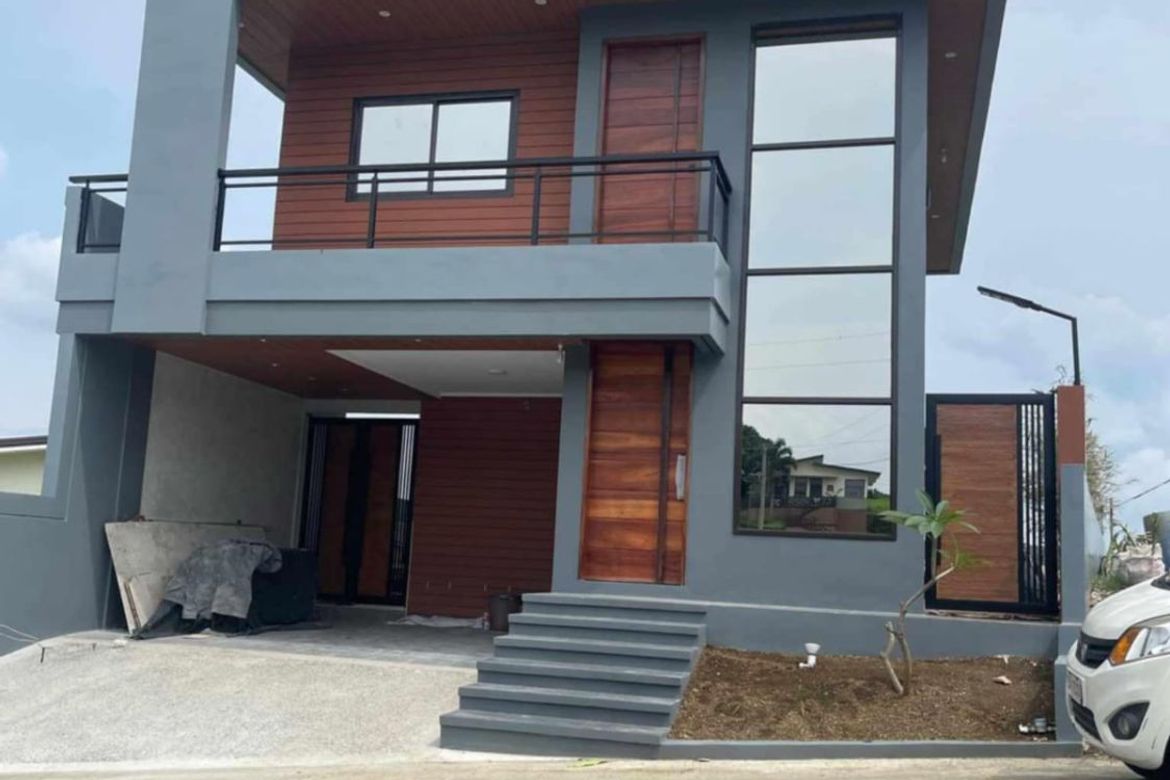 4 Bedroom House for Sale in Puting Kahoy, Silang, Cavite