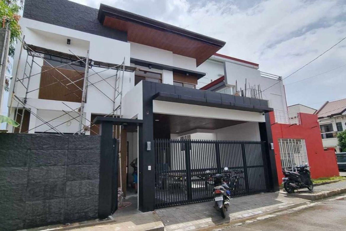 4 Bedroom House for Sale in Quiapo, Manila, Metro Manila near LRT-1 Carriedo