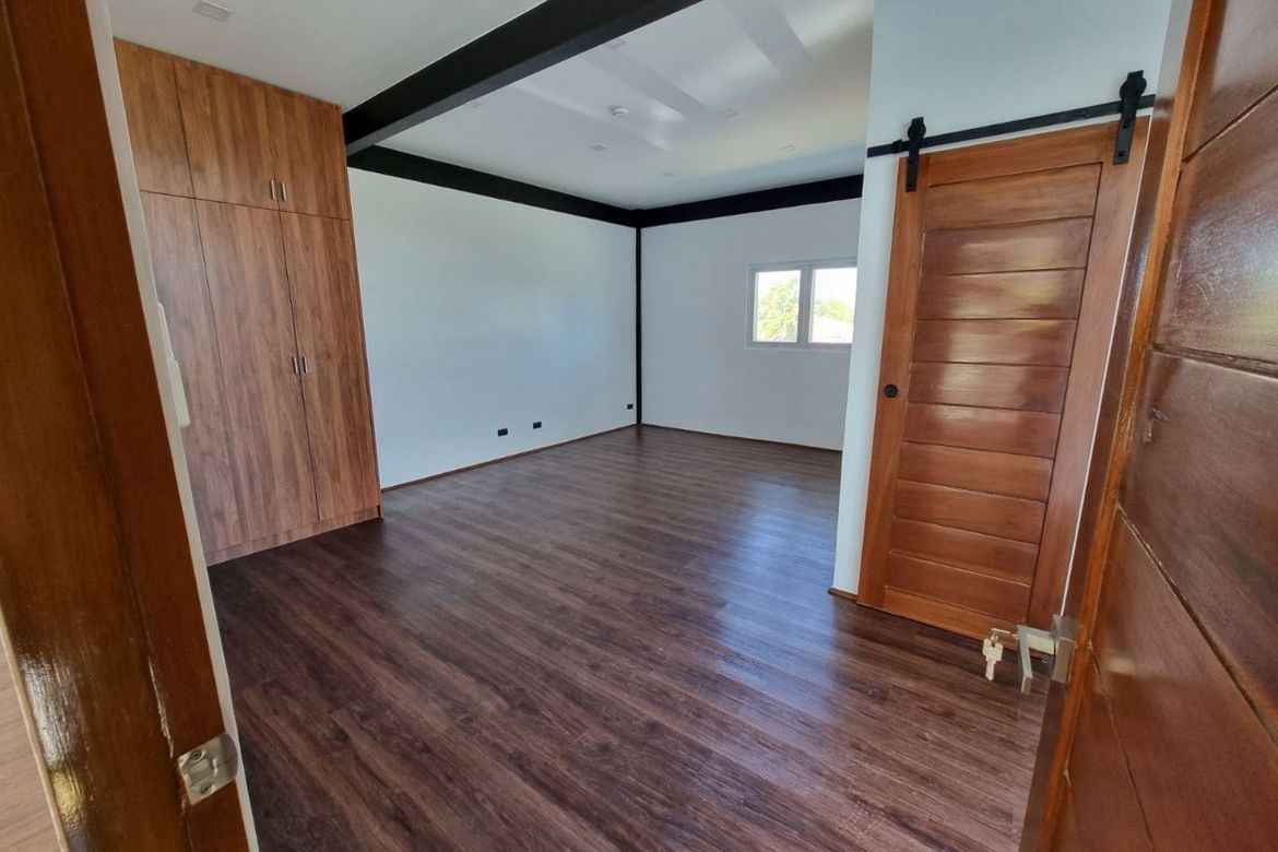 4 Bedroom House for Sale in Rosario, San Pedro, Laguna – photo 8
