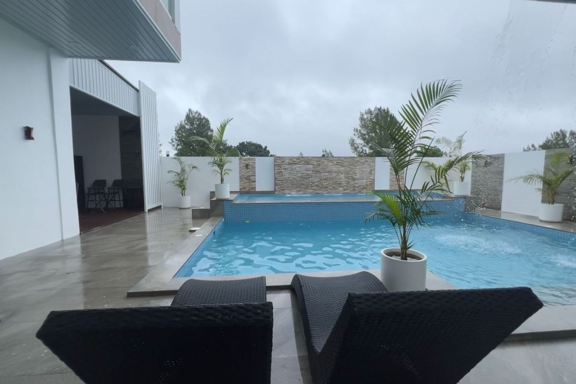 4 Bedroom House for Sale in Royale Tagaytay Estates, Buck Estate, Alfonso, Cavite – photo 3