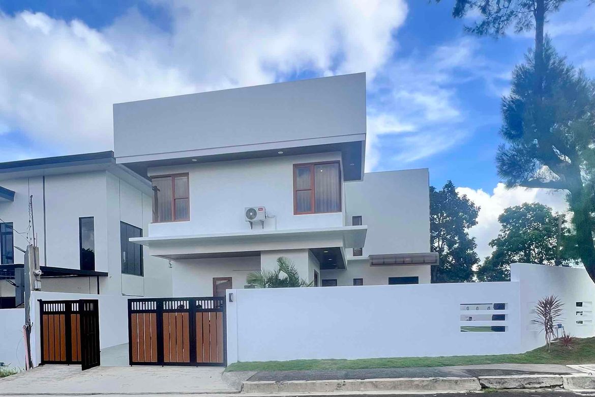 4 Bedroom House for Sale in Royale Tagaytay Estates, Buck Estate, Alfonso, Cavite – photo 4