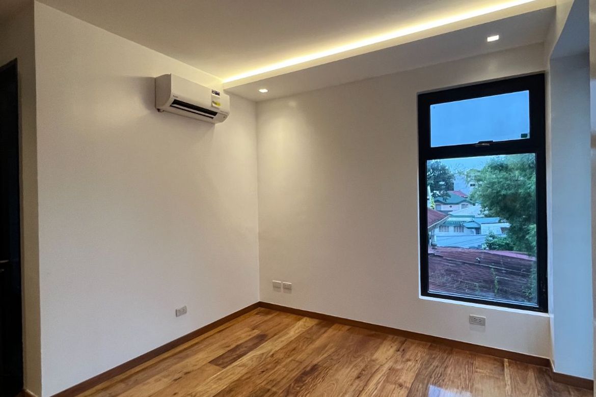 4 Bedroom House for Sale in Saint Ignatius, Quezon City, Metro Manila – photo 8