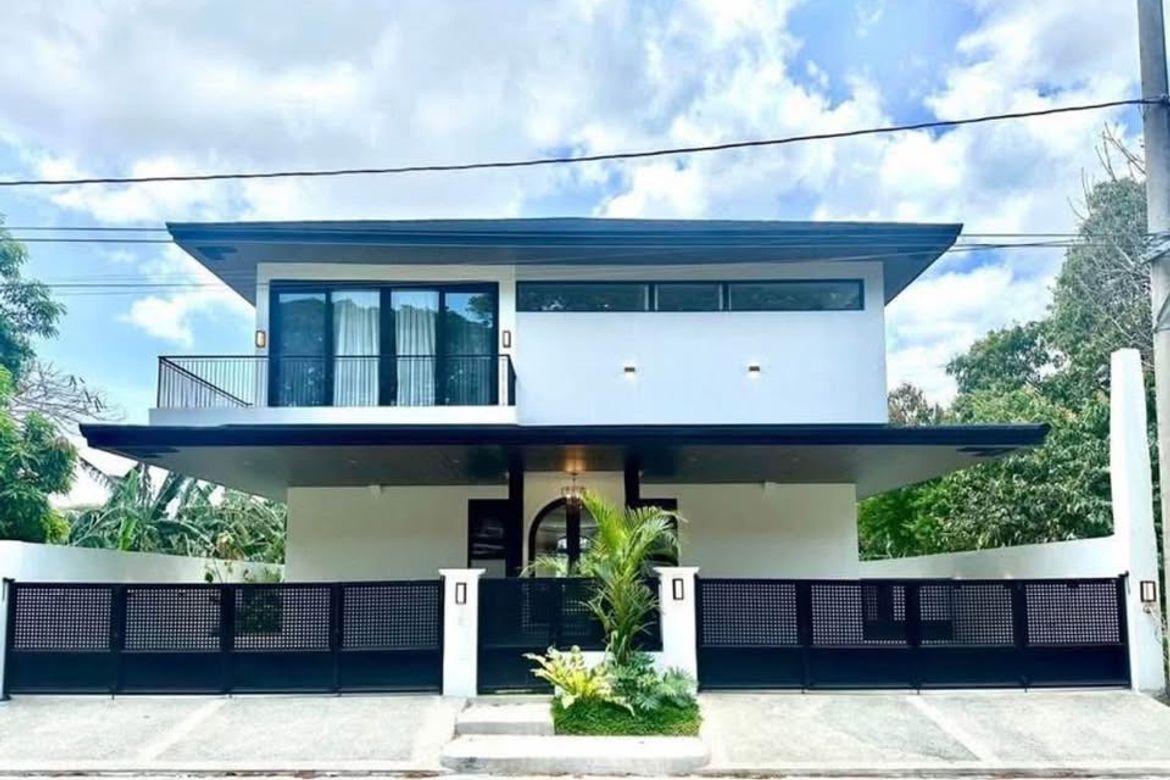 4 Bedroom House for Sale in Salitran I, Dasmariñas, Cavite
