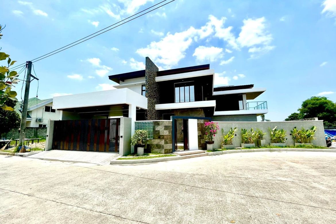 4 Bedroom House for Sale in San Agustin, San Fernando, Pampanga