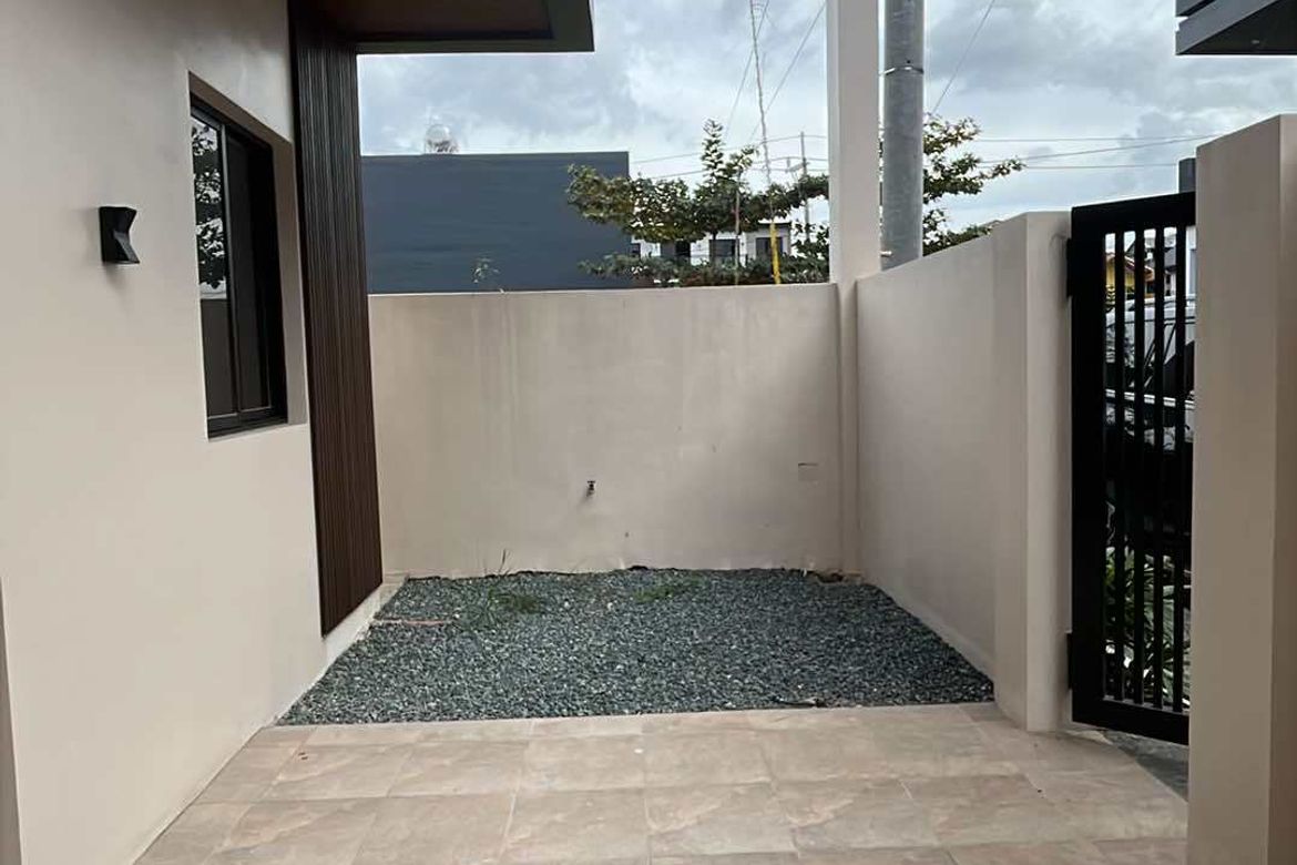 4 Bedroom House for Sale in San Andres, Cainta, Rizal – photo 8