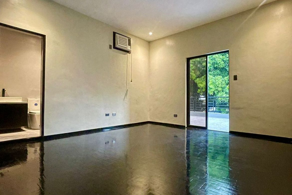 4 Bedroom House for Sale in San Andres, Cainta, Rizal
