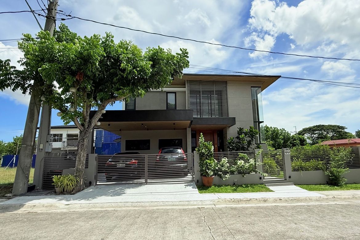 4 Bedroom House for Sale in San Francisco, Biñan, Laguna