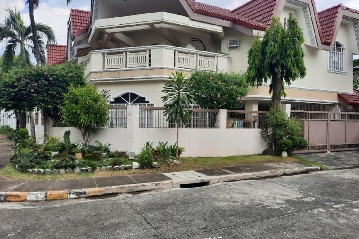 4 Bedroom House for Sale in San Isidro, Cainta, Rizal