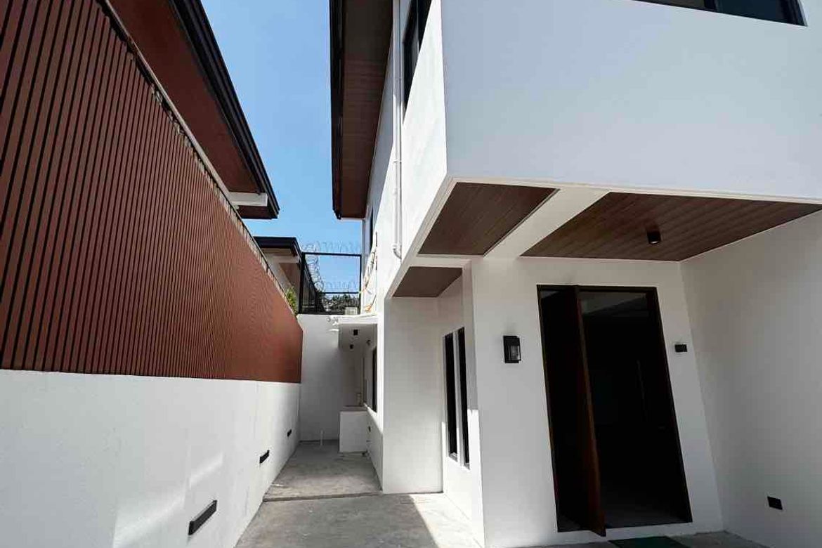 4 Bedroom House for Sale in San Isidro, Parañaque, Metro Manila – photo 4