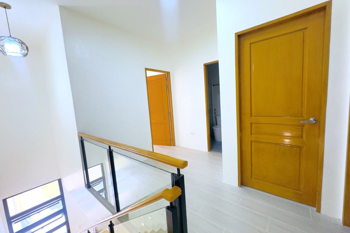 4 Bedroom House for Sale in San Isidro, Parañaque, Metro Manila – photo 6