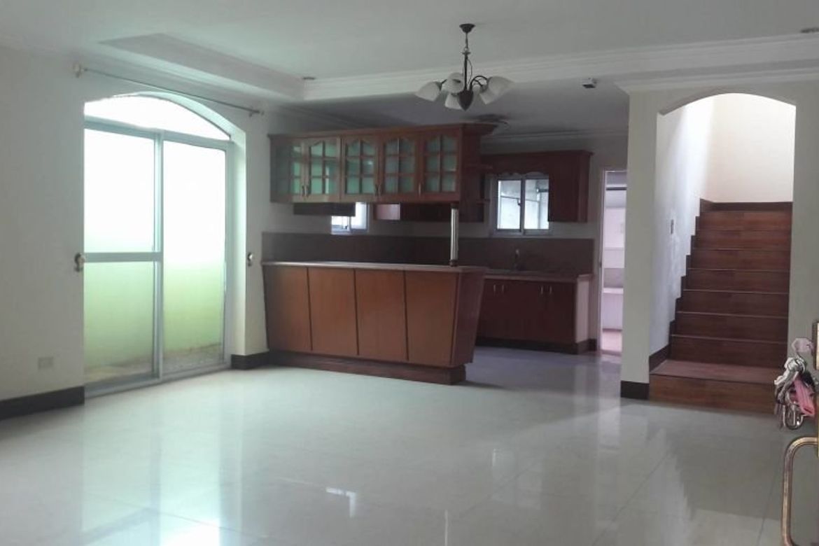 4 Bedroom House for Sale in San Isidro, San Fernando, Pampanga – photo 8