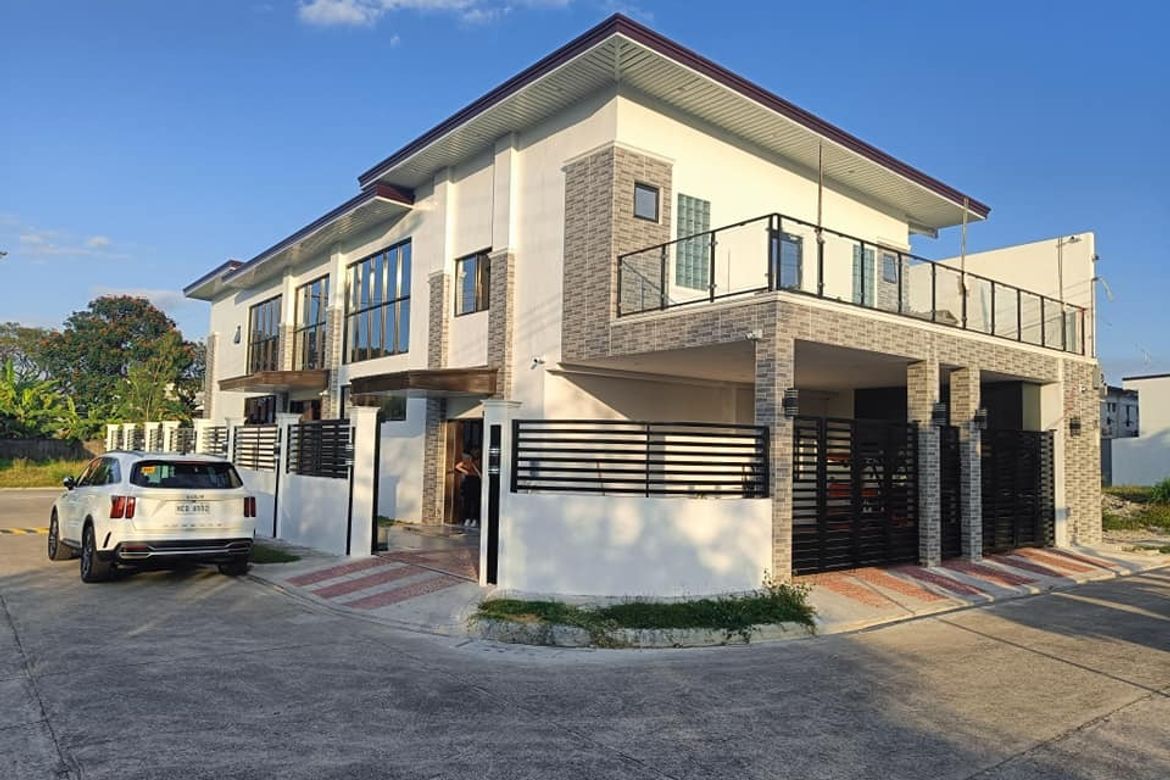 4 Bedroom House for Sale in San Jose, Angeles, Pampanga