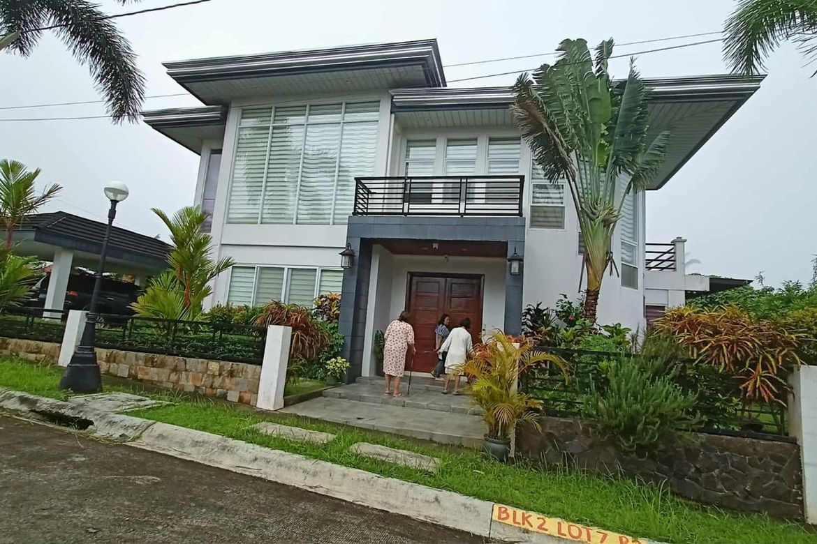 4 Bedroom House for Sale in San Jose, Tagaytay, Cavite