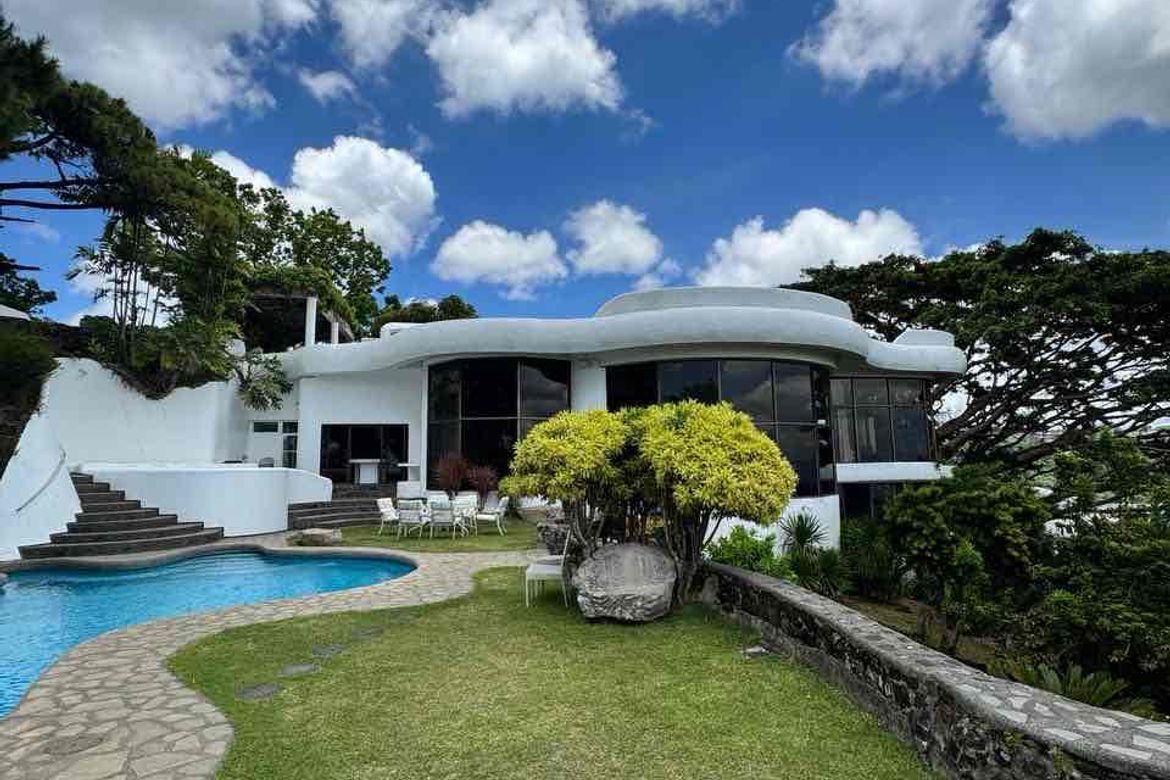 4 Bedroom House for Sale in San Jose, Tagaytay, Cavite