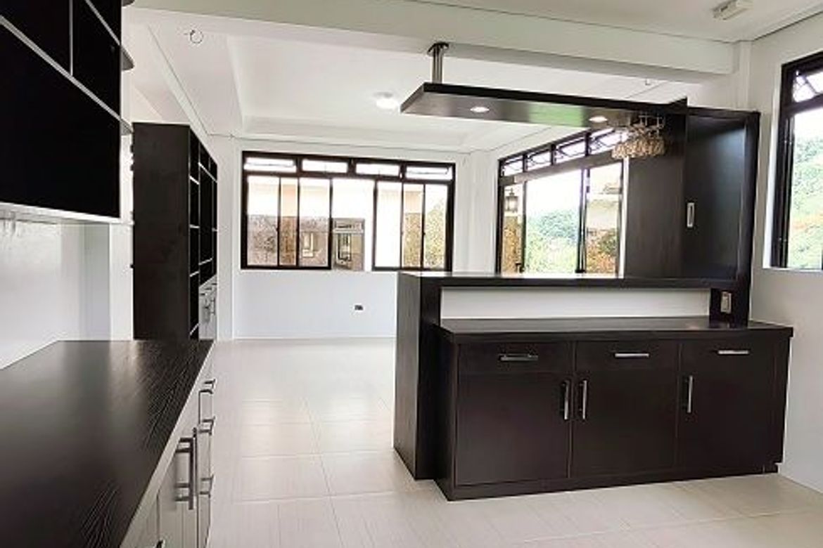 4 Bedroom House for Sale in San Juan, Antipolo, Rizal – photo 6