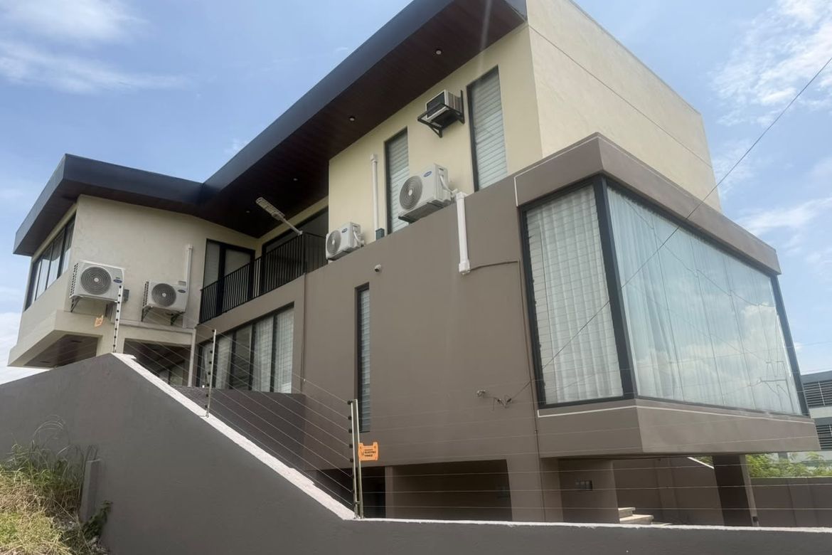 4 Bedroom House for Sale in San Juan, Taytay, Rizal – photo 2