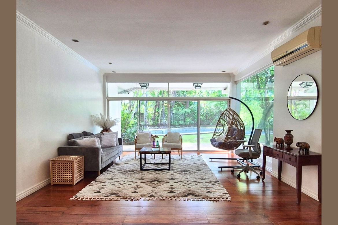 4 Bedroom House for Sale in San Lorenzo, Makati, Metro Manila near MRT-3 Ayala – photo 3