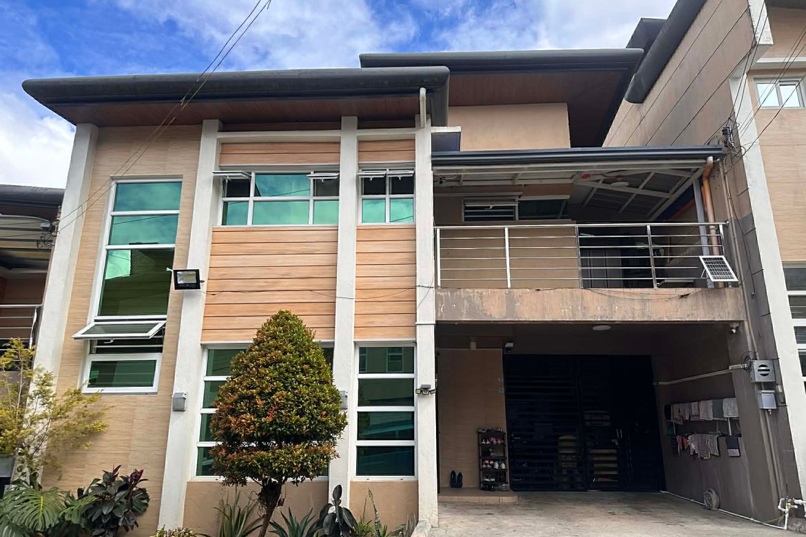 4 Bedroom House for Sale in San Luis Village, Baguio, Benguet
