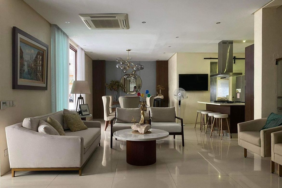4 Bedroom House for Sale in San Miguel, Taguig, Metro Manila – photo 2