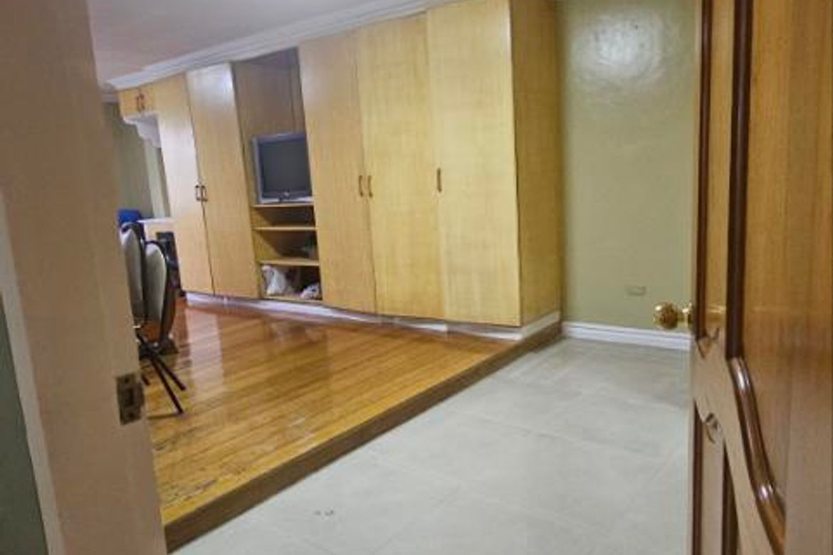 4 Bedroom House for Sale in San Nicolas, Manila, Metro Manila – photo 4
