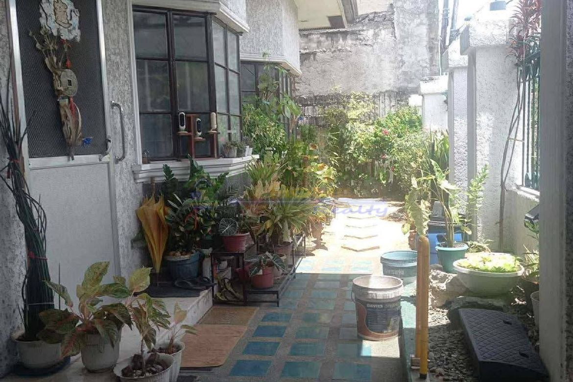 4 Bedroom House for Sale in San Nicolas, Pasig, Metro Manila – photo 4
