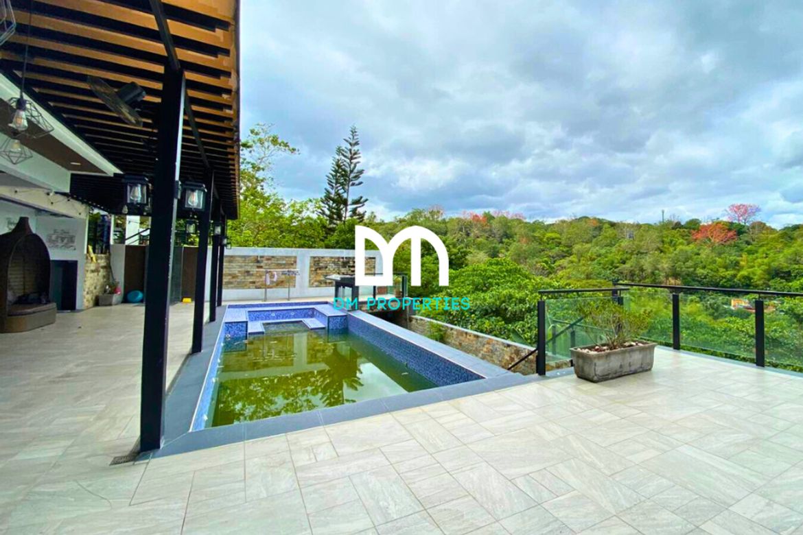 4 Bedroom House for Sale in Santa Cruz, Antipolo, Rizal