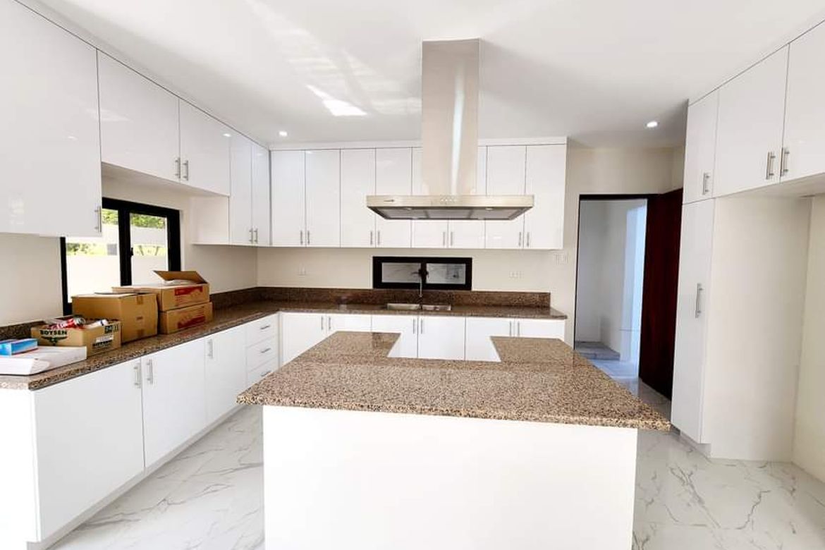 4 Bedroom House for Sale in Santo Domingo, Angeles, Pampanga – photo 8
