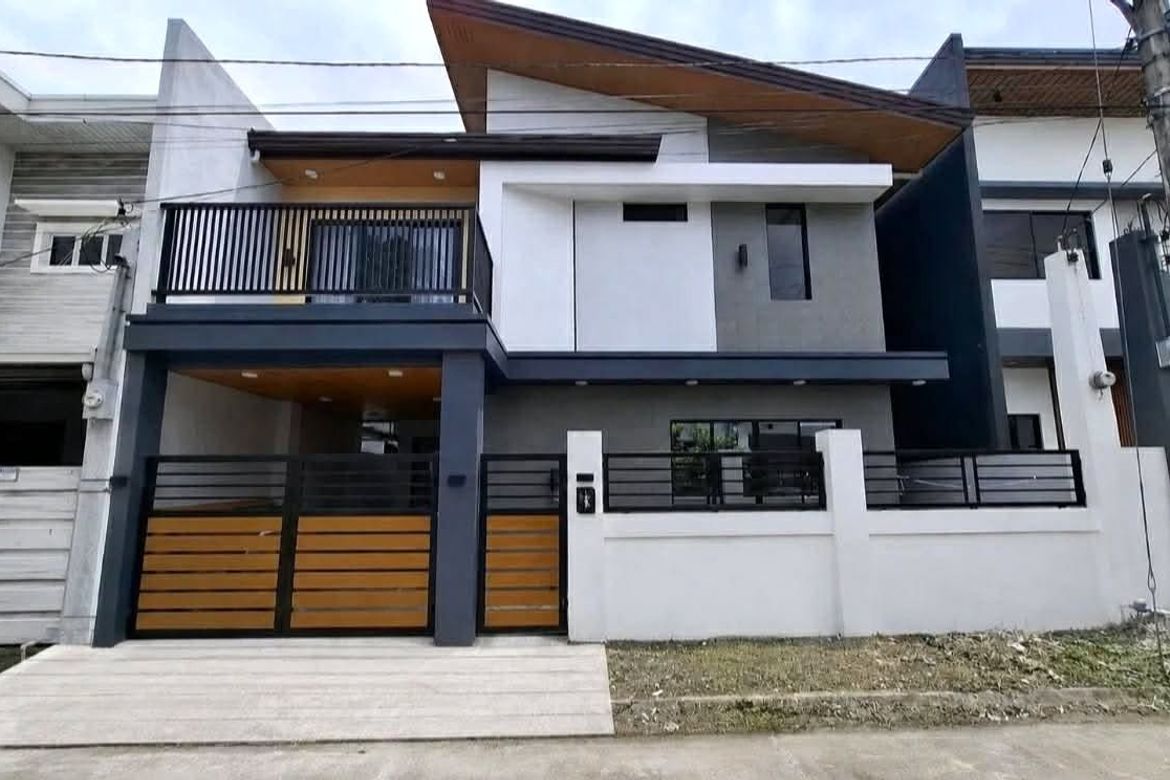 4 Bedroom House for Sale in Santo Domingo, Angeles, Pampanga