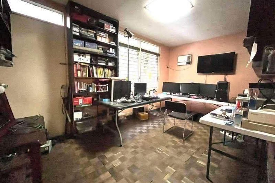 4 Bedroom House for Sale in Santo Domingo, Quezon City, Metro Manila – photo 5