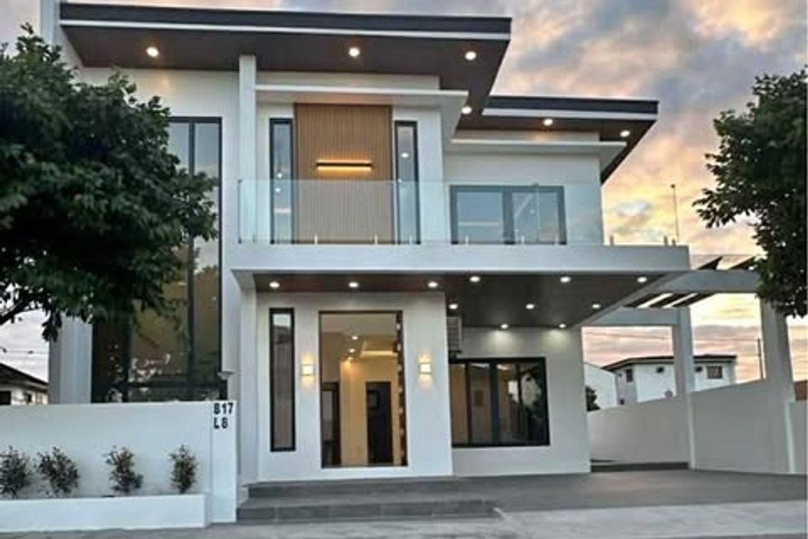4 Bedroom House for Sale in Santo Domingo, Santa Rosa, Laguna