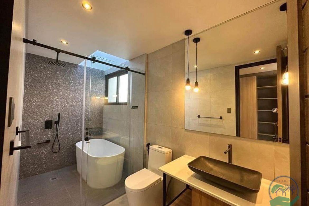 4 Bedroom House for Sale in Santo Rosario, Angeles, Pampanga – photo 3