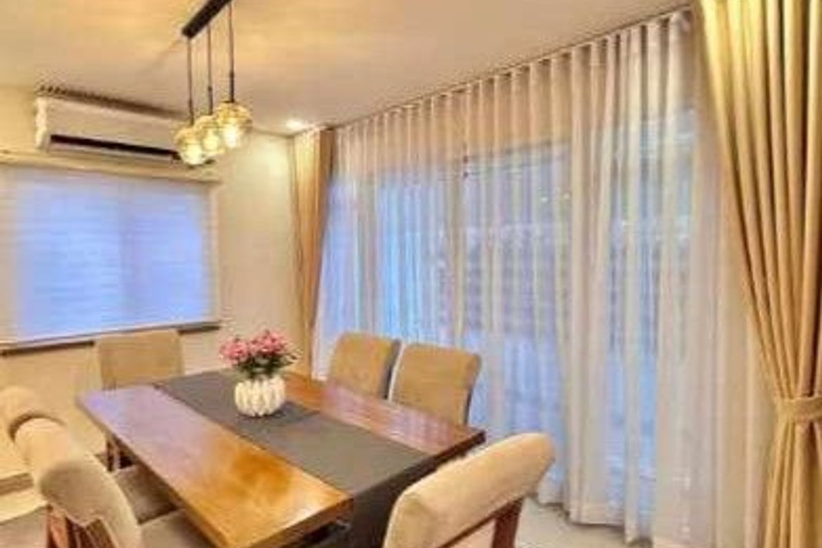 4 Bedroom House for Sale in Santo Rosario, San Fernando, Pampanga