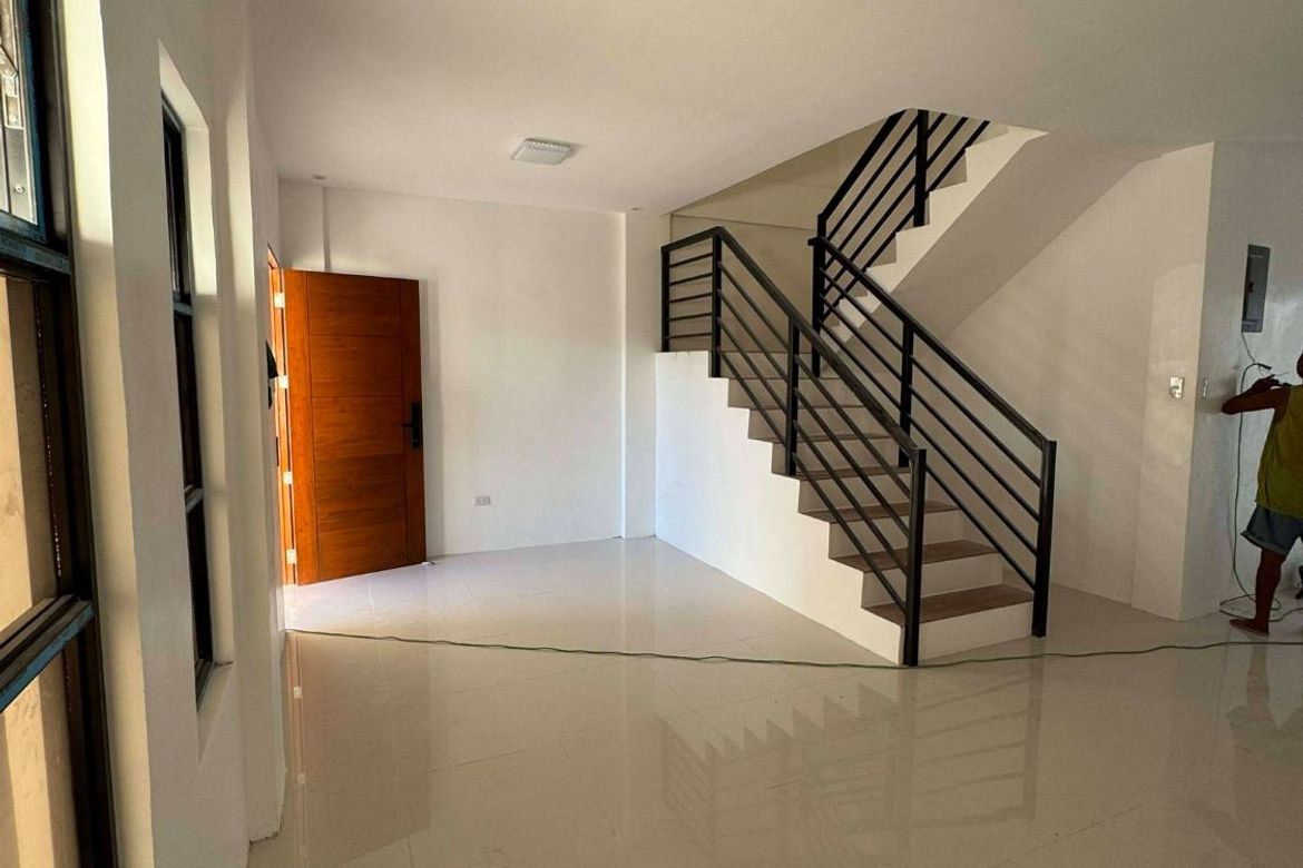 4 Bedroom House for Sale in Santo Tomas, Biñan, Laguna – photo 2