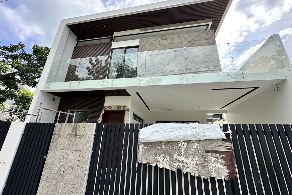 4 Bedroom House for Sale in Sapang Maisac, Mexico, Pampanga