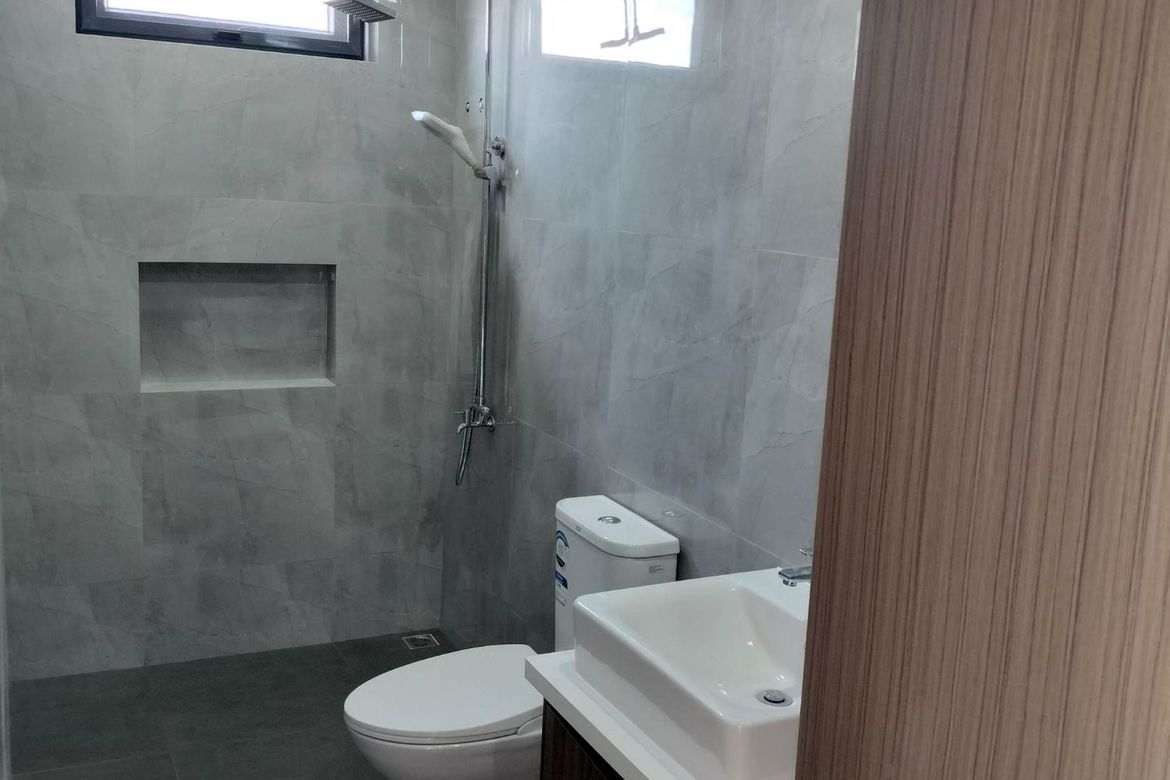 4 Bedroom House for Sale in Sindalan, San Fernando, Pampanga – photo 3