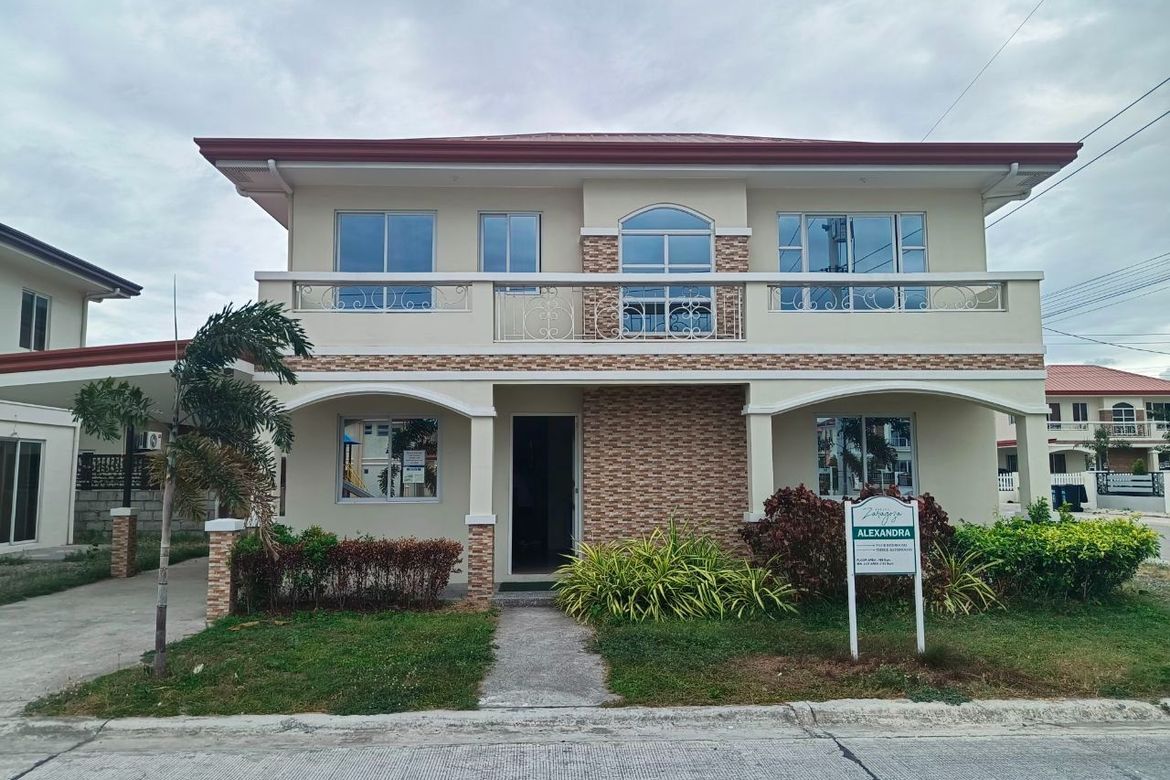 4 Bedroom House for Sale in Solana Frontera, Sapalibutad, Angeles, Pampanga – photo 8