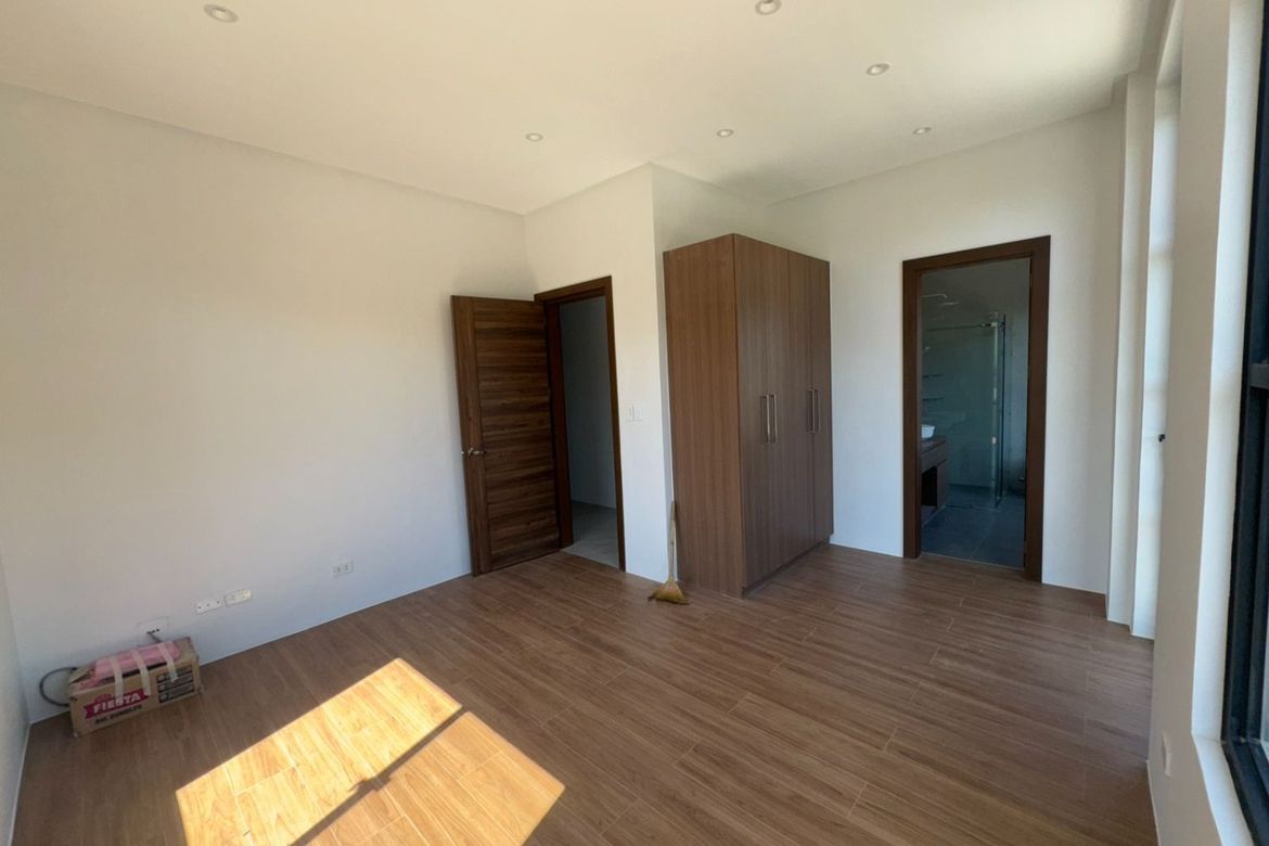 4 Bedroom House for Sale in Solen Residences, Market Area, Santa Rosa, Laguna – photo 6
