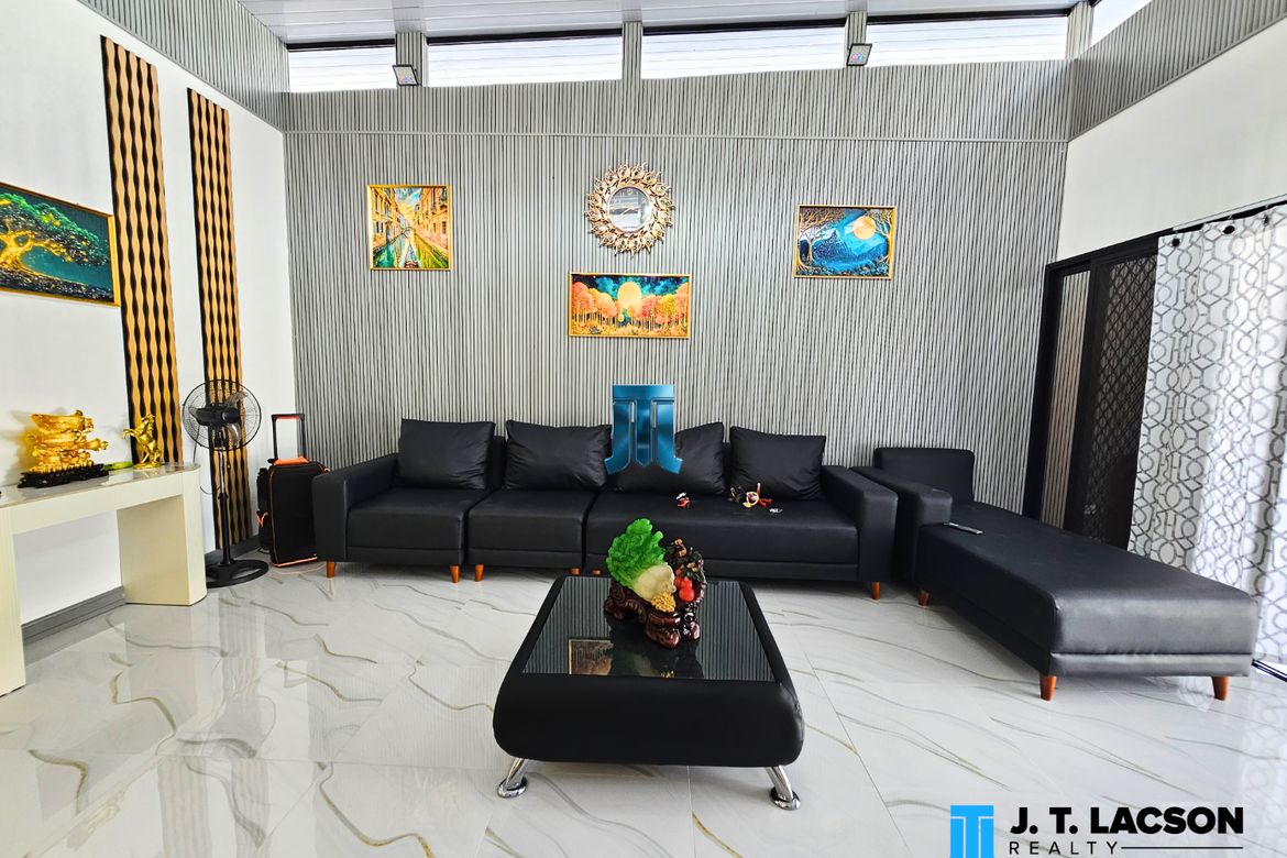 4 Bedroom House for Sale in South Poblacion, Valencia, Negros Oriental – photo 5