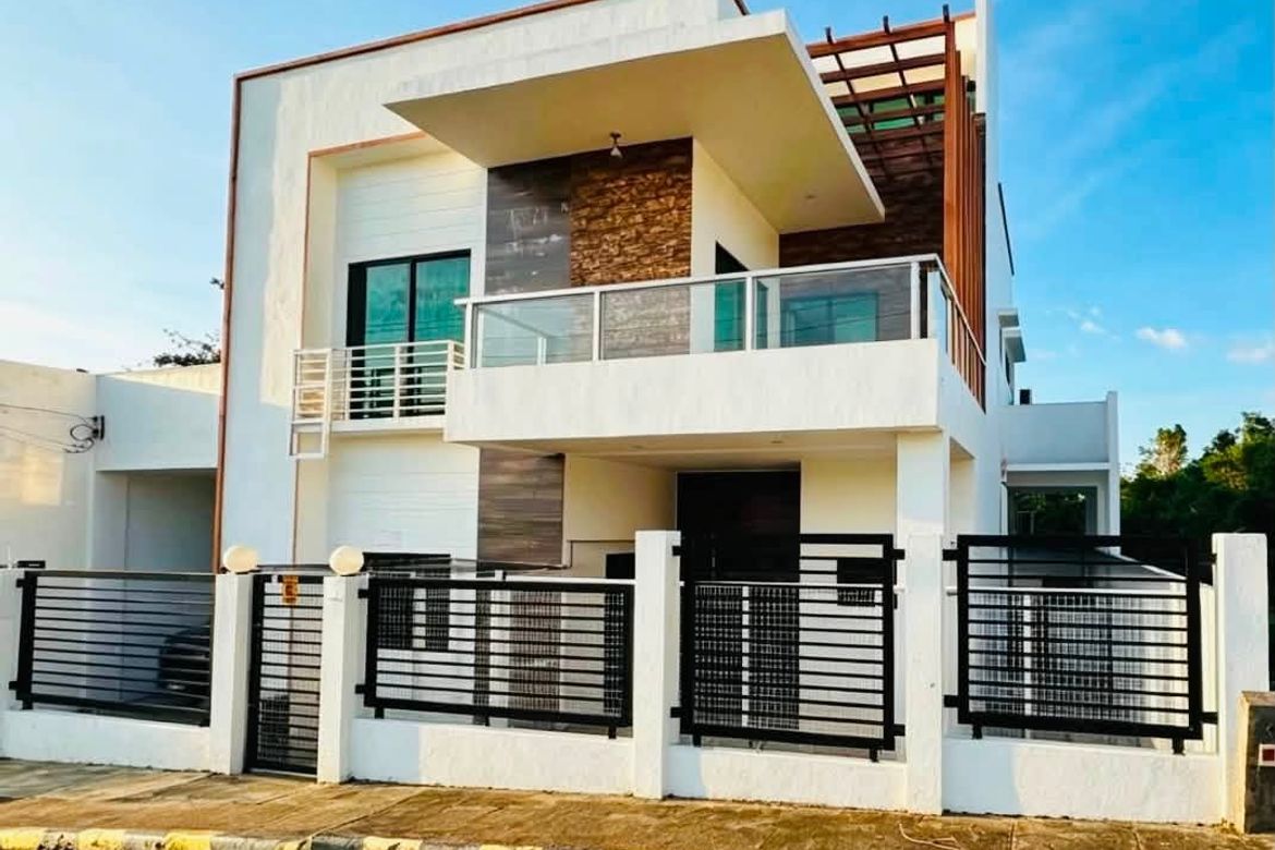 4 Bedroom House for Sale in Tabalong, Dauis, Bohol