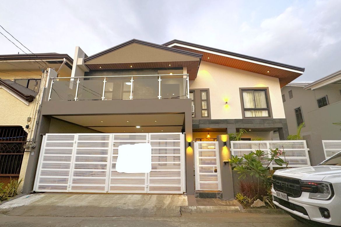 4 Bedroom House for Sale in Talon Dos, Las Piñas, Metro Manila