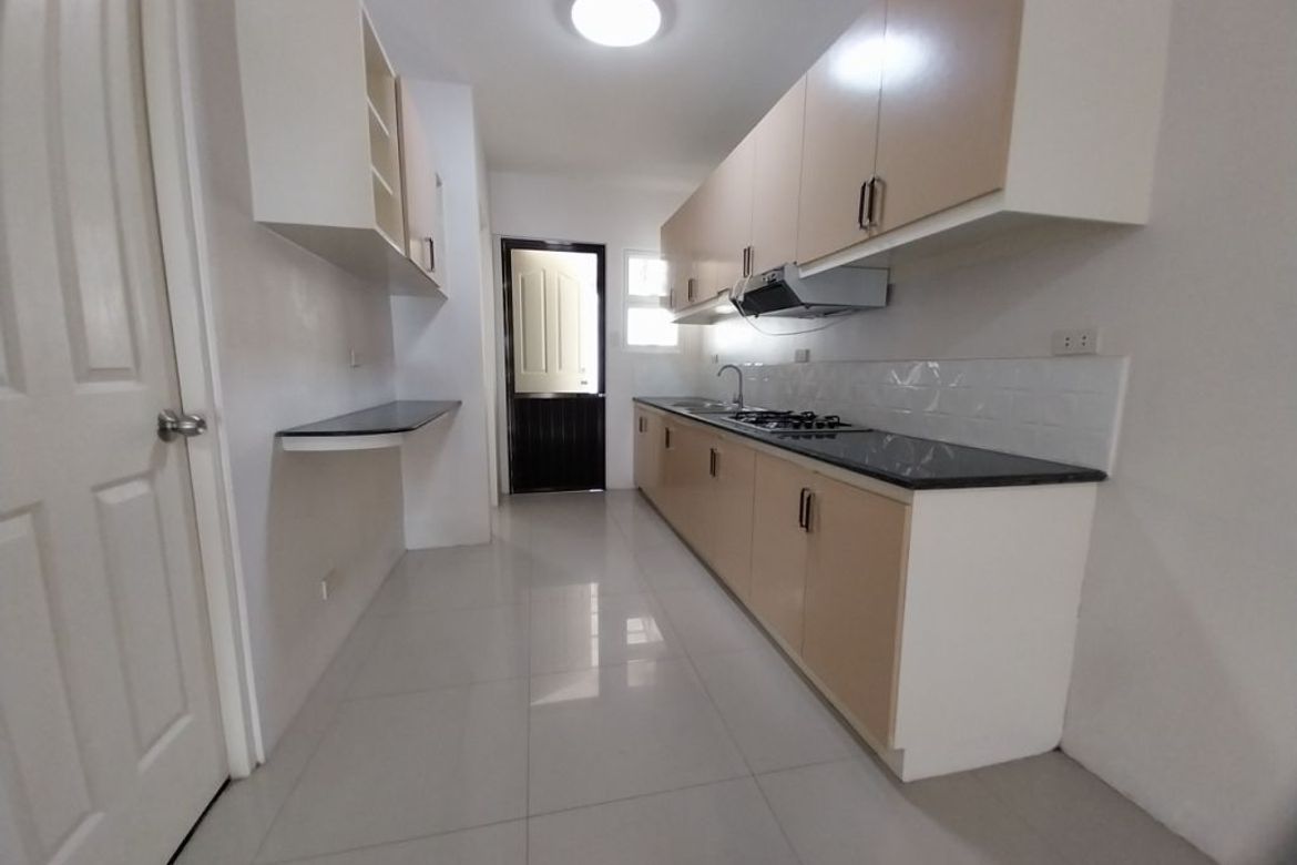 4 Bedroom House for Sale in Talon Dos, Las Piñas, Metro Manila – photo 8