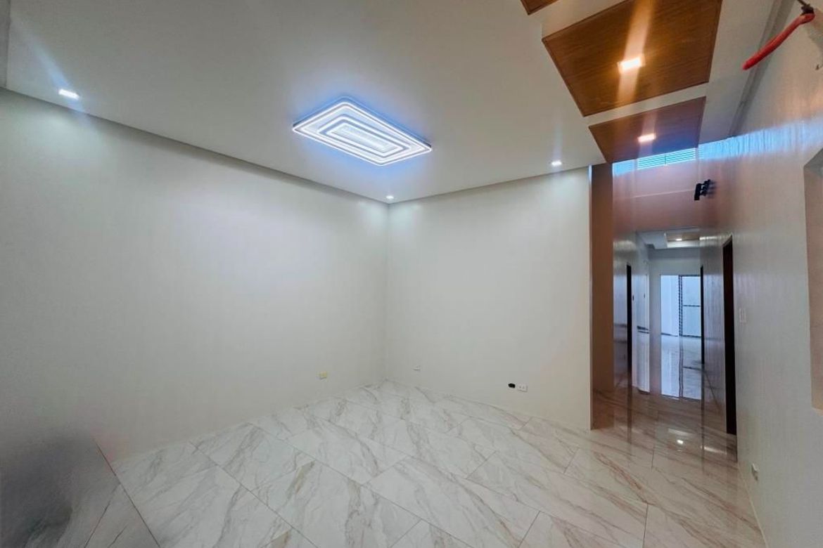 4 Bedroom House for Sale in Talon Dos, Las Piñas, Metro Manila – photo 3