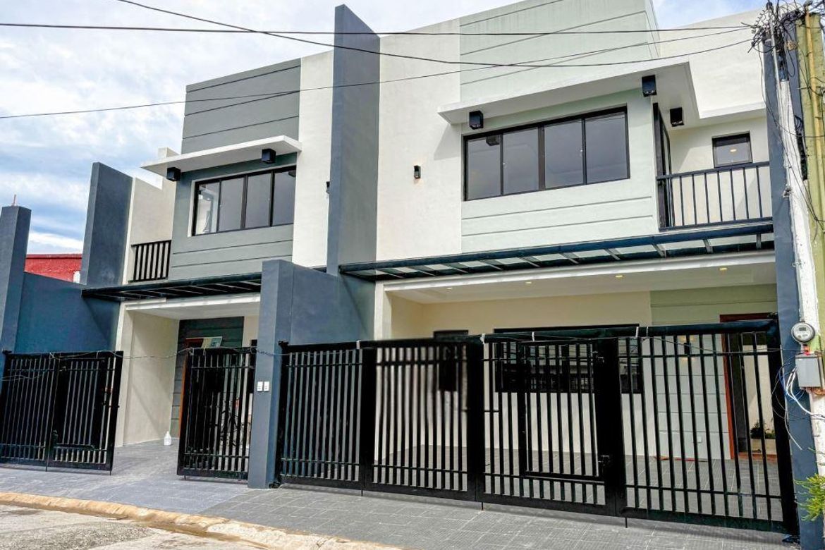 4 Bedroom House for Sale in Talon Dos, Las Piñas, Metro Manila