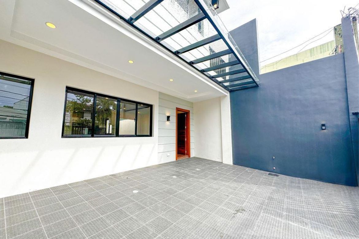4 Bedroom House for Sale in Talon Dos, Las Piñas, Metro Manila – photo 2