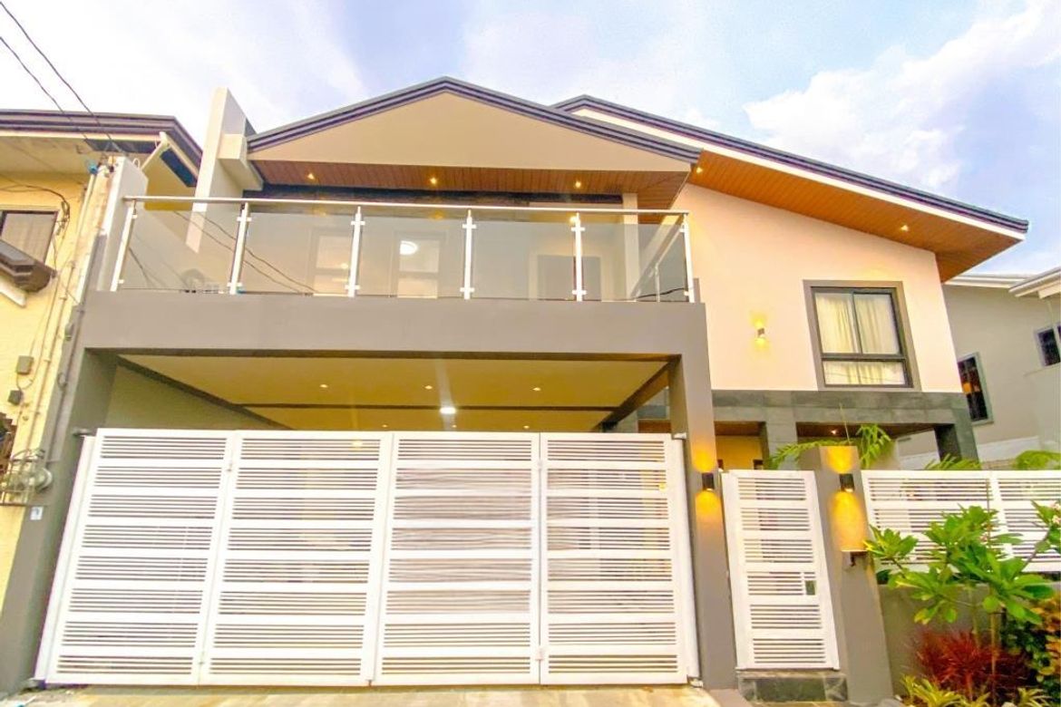 4 Bedroom House for Sale in Talon Dos, Las Piñas, Metro Manila