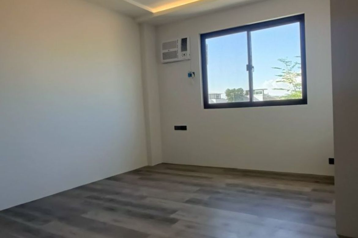 4 Bedroom House for Sale in Talon Dos, Las Piñas, Metro Manila – photo 3